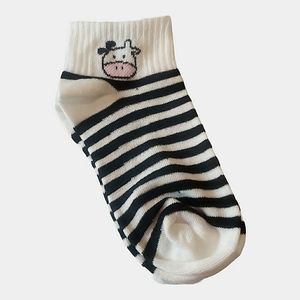 Adorable cow ankle socks, One size, NWOT